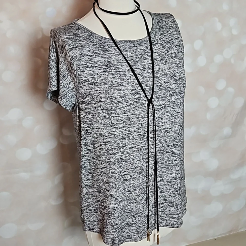 Calvin Klein Performance | Gray Tee - Picture 1 of 9